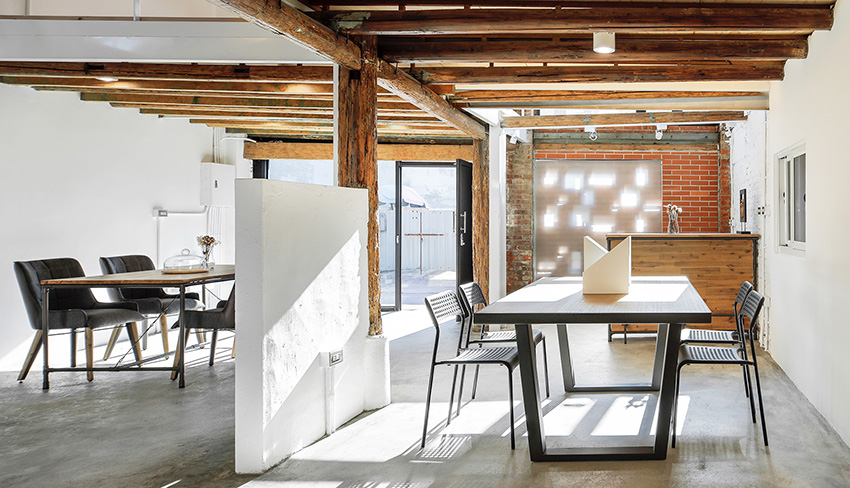 老屋重生！工业风的红砖办公室-4