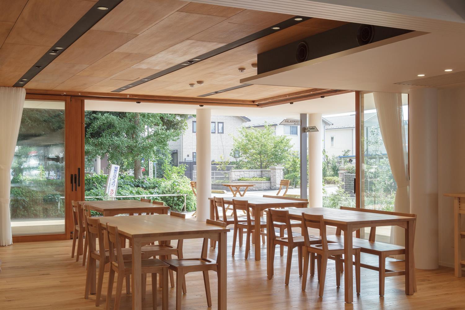 无障碍展示型工作设施-31