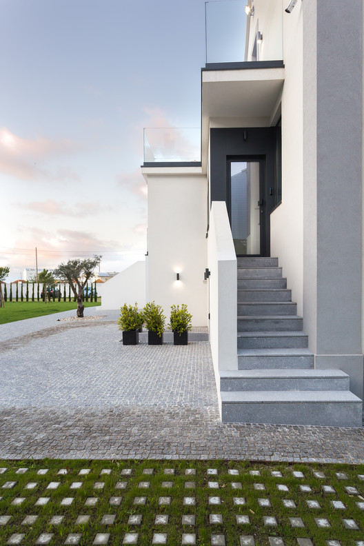 葡萄牙百年建筑的现代重生-28