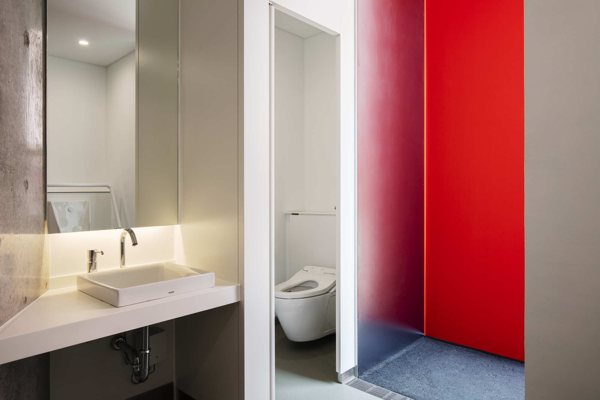 日本东京“红色折纸”公厕设计丨Nao Tamura-19
