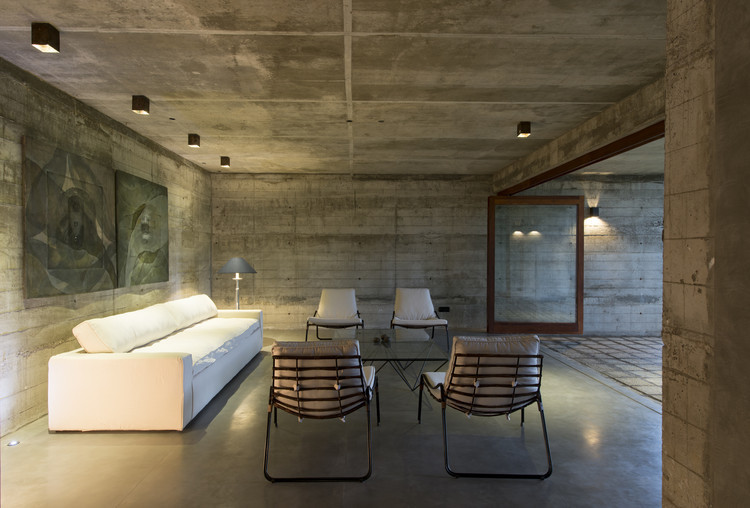 森林稻田中的宁静禅意居-11