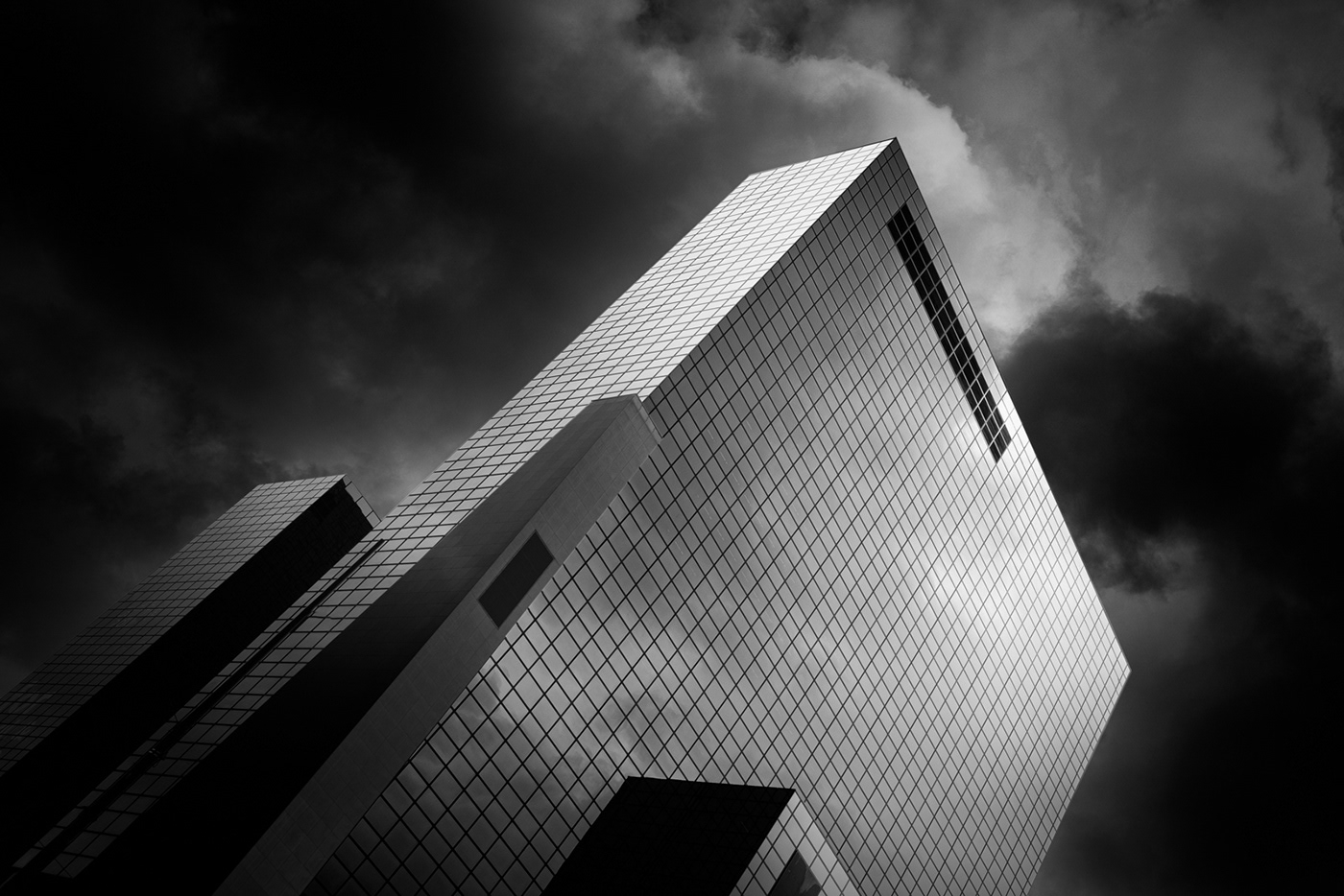 Anastasiya Gushchina丨桥丨Traces of Light-1