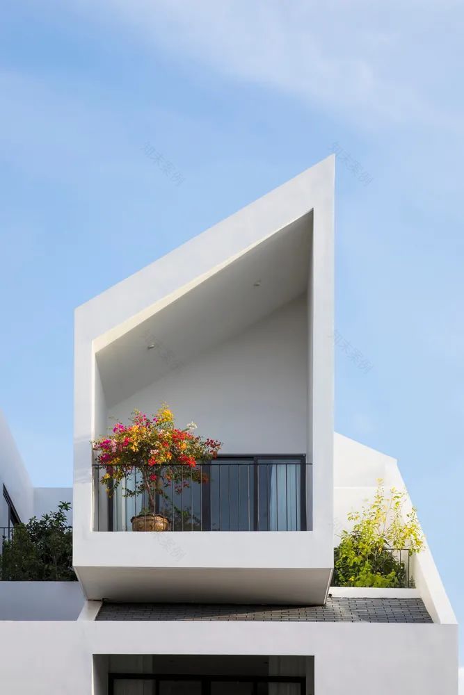 双胞胎女孩共享生活空间设计丨中国西宁丨勾勾手设计网-13