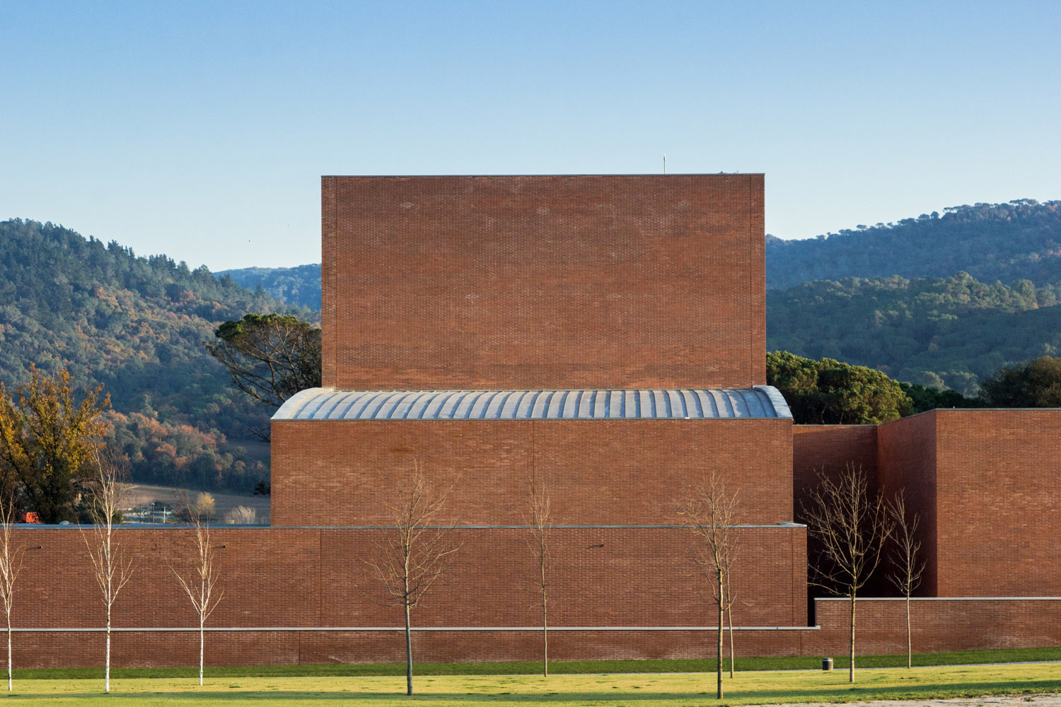 Llinars del Vallès礼堂剧院，西班牙 / Álvaro Siza Vieira + Aresta Arquitectura-12
