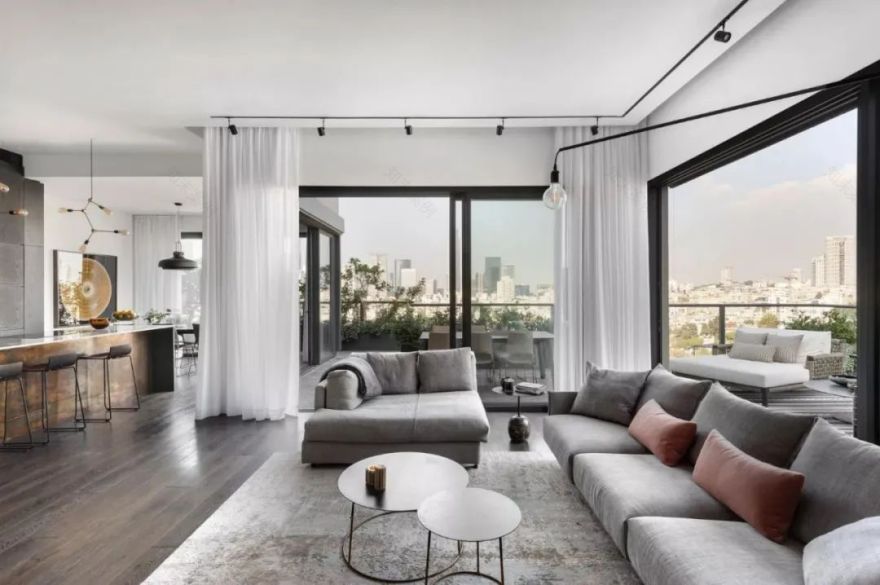 Aviram Kushmirski 打造轻奢风空间,黑白色调与实木地板的完美搭配-101