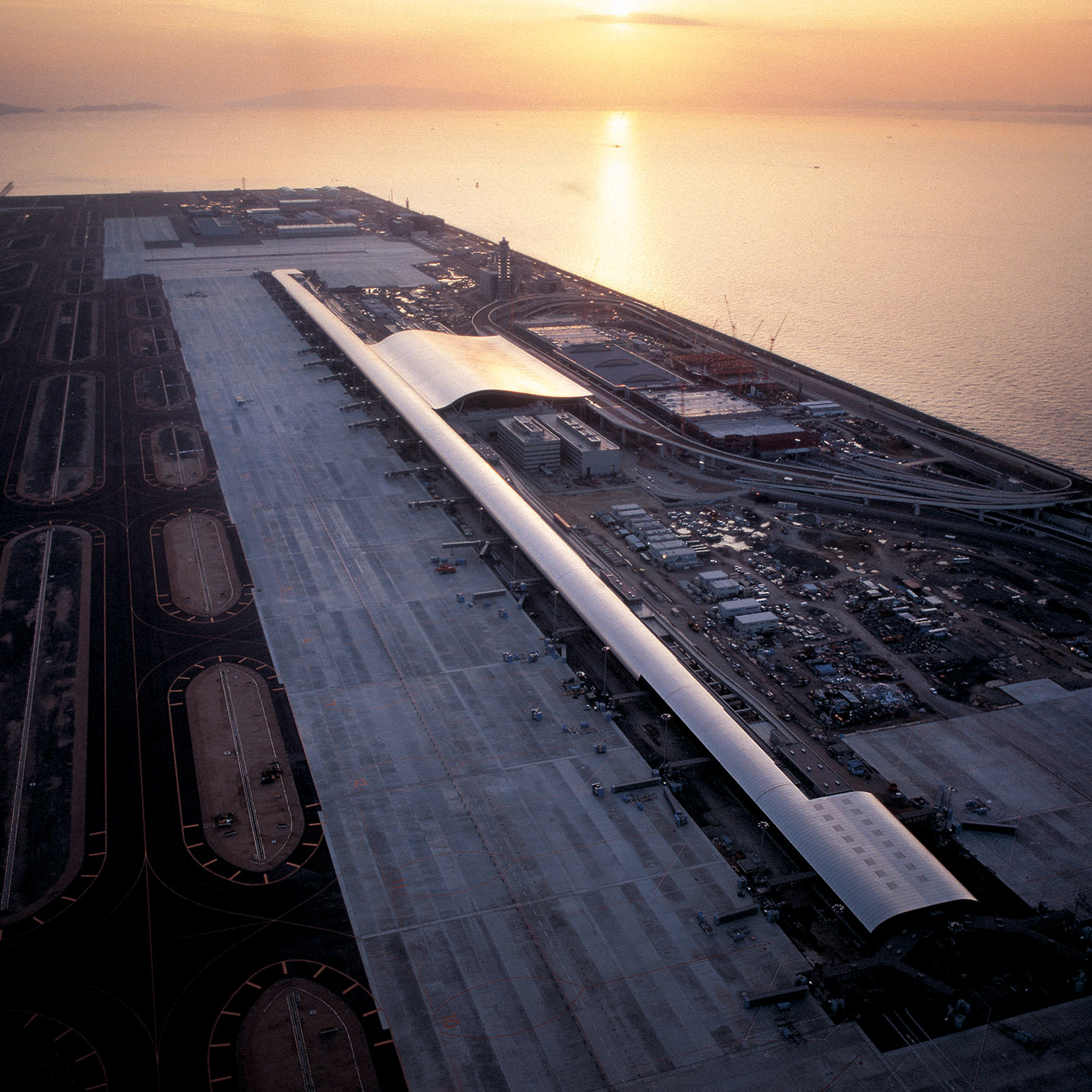 日本关西国际机场——全球最长机场 terminal,Renzo Piano 建筑事务所设计-5
