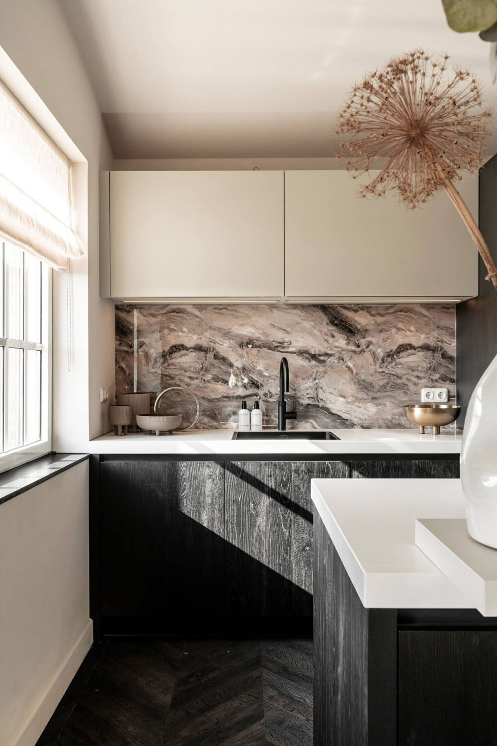 荷兰监狱变废为宝，时尚顶层公寓成设计佳作-20