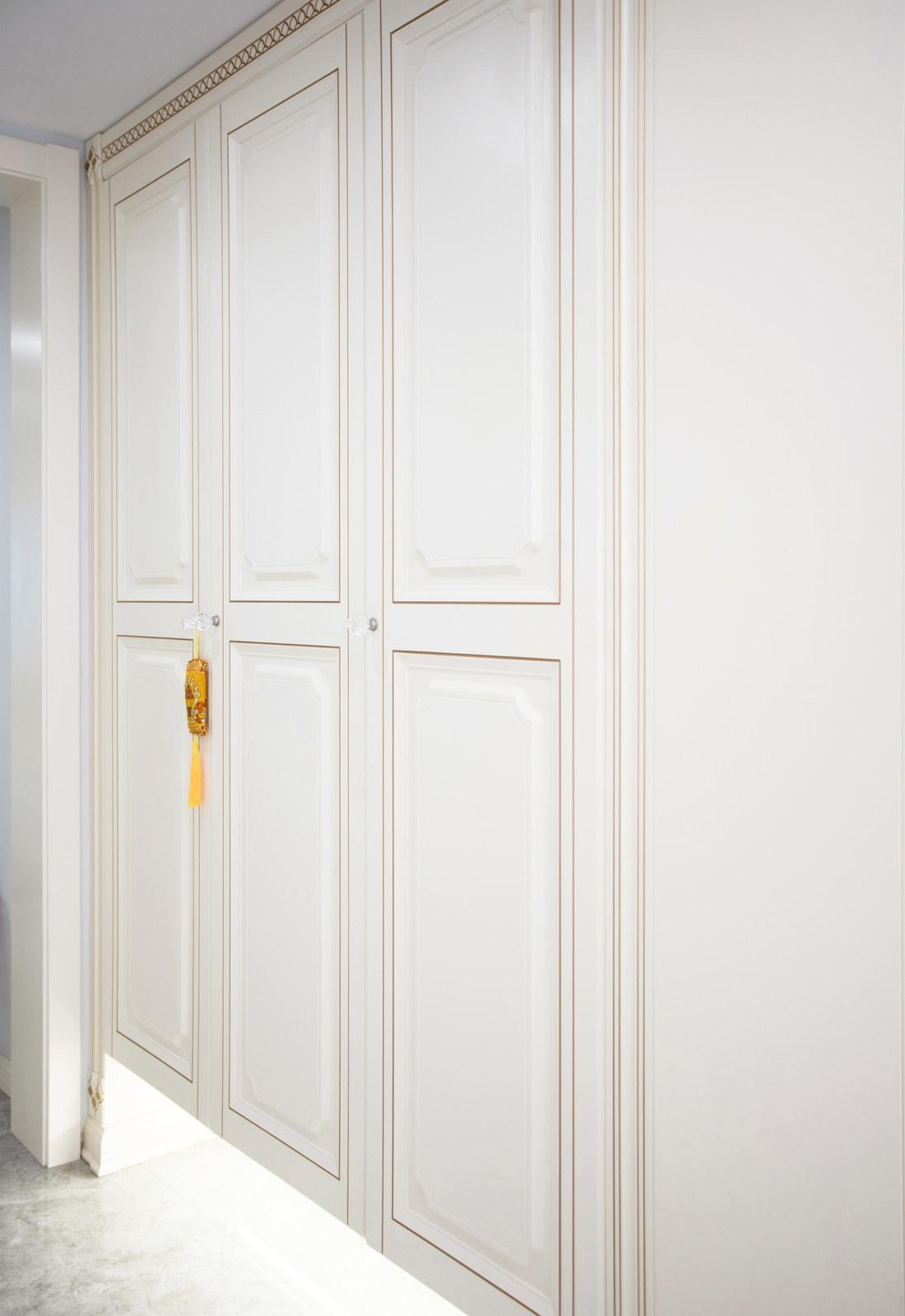 小户型逆袭!室内设计师如何将昏暗拥挤的家变宽敞明亮-40