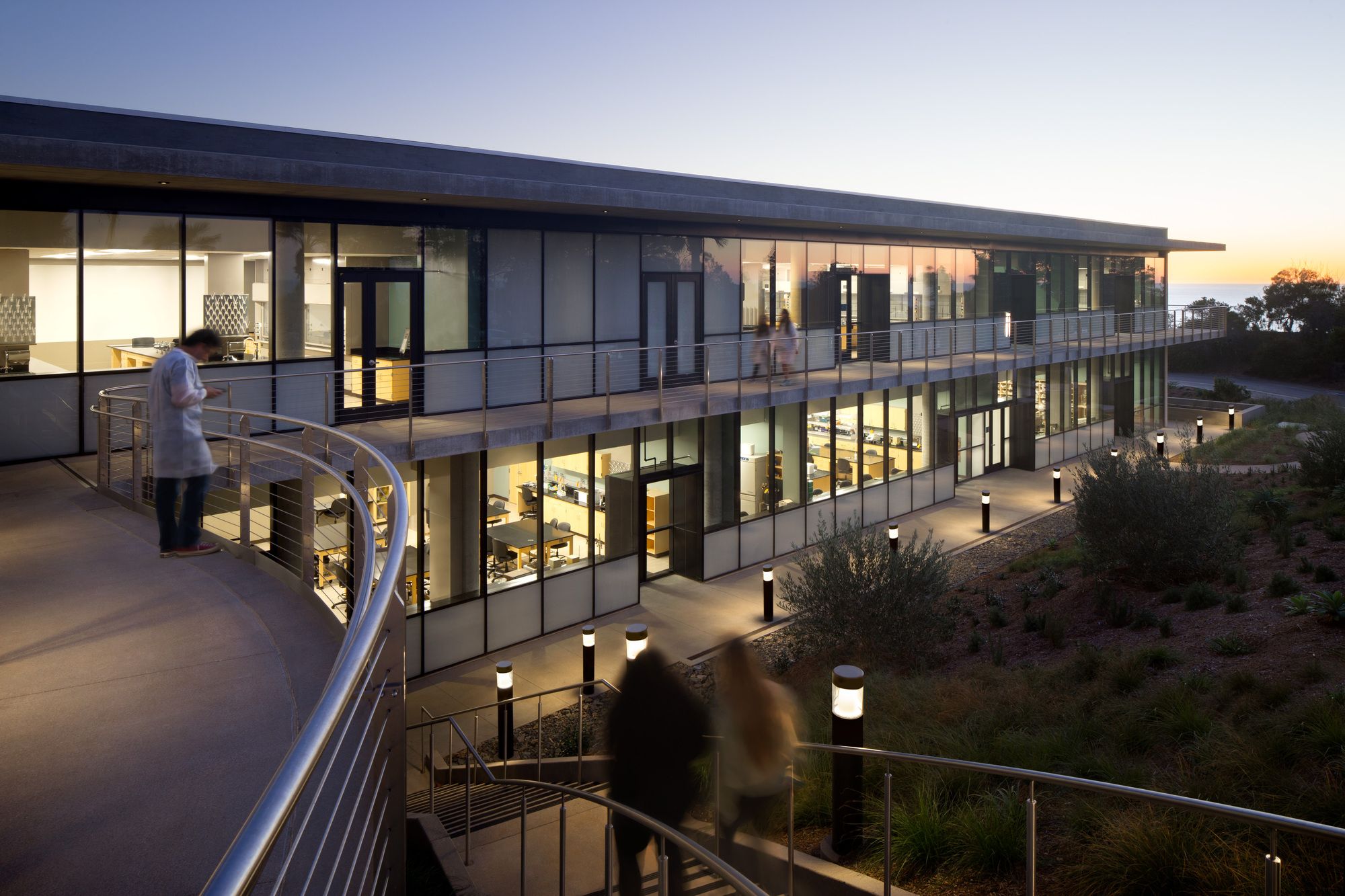 Point Loma Nazarene University Science Complex / Carrier Johnson + Culture-42