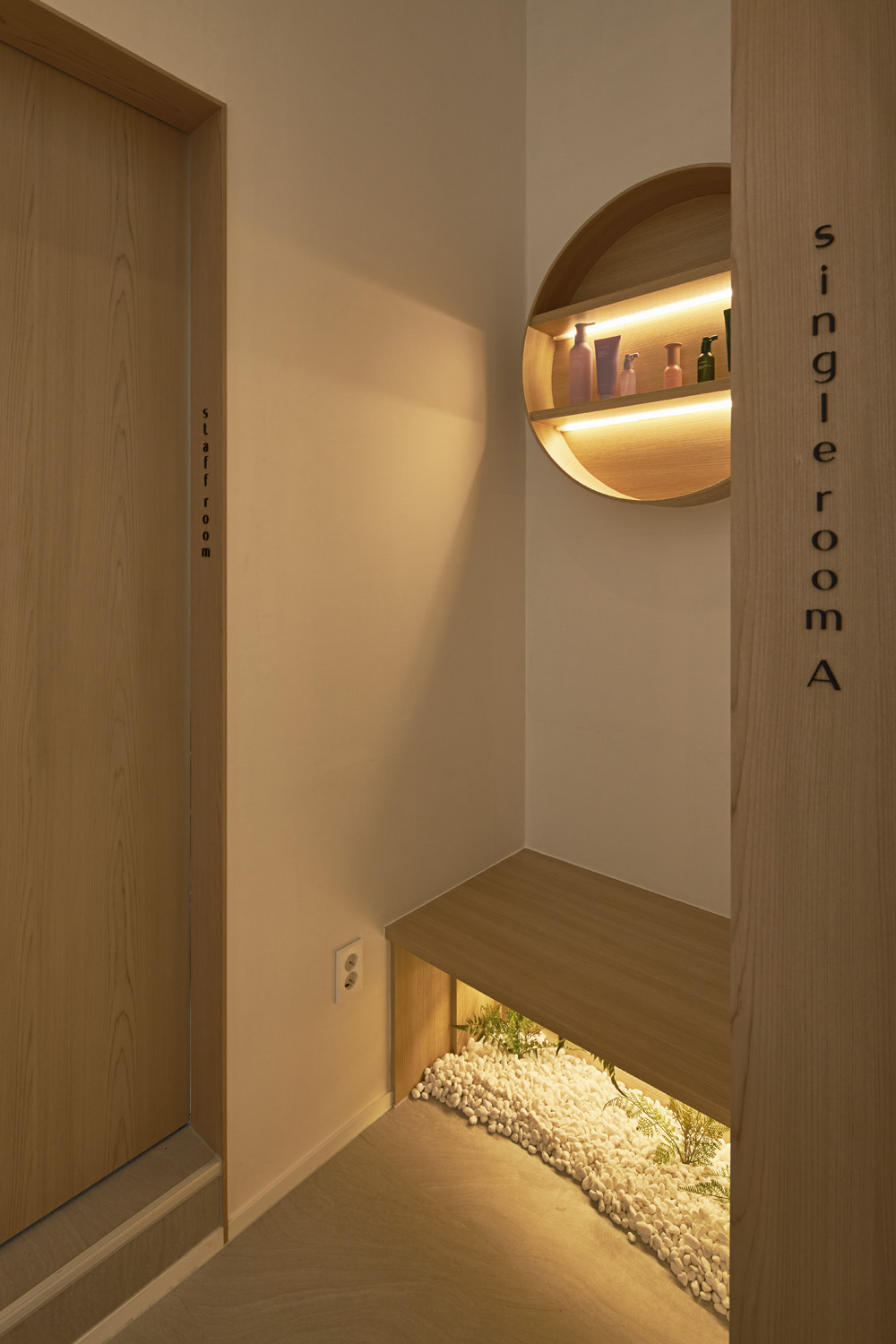 20 平米高级 SPA 空间，白色&木质调的优雅氛围-16