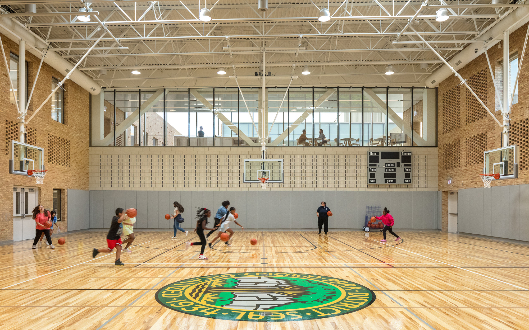 芝加哥公园区总部和体育馆丨美国芝加哥丨John Ronan Architects-15