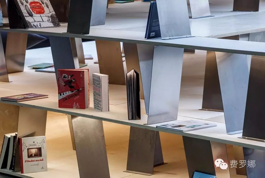 当体育场变成了书站,书的海洋不再是梦想-9