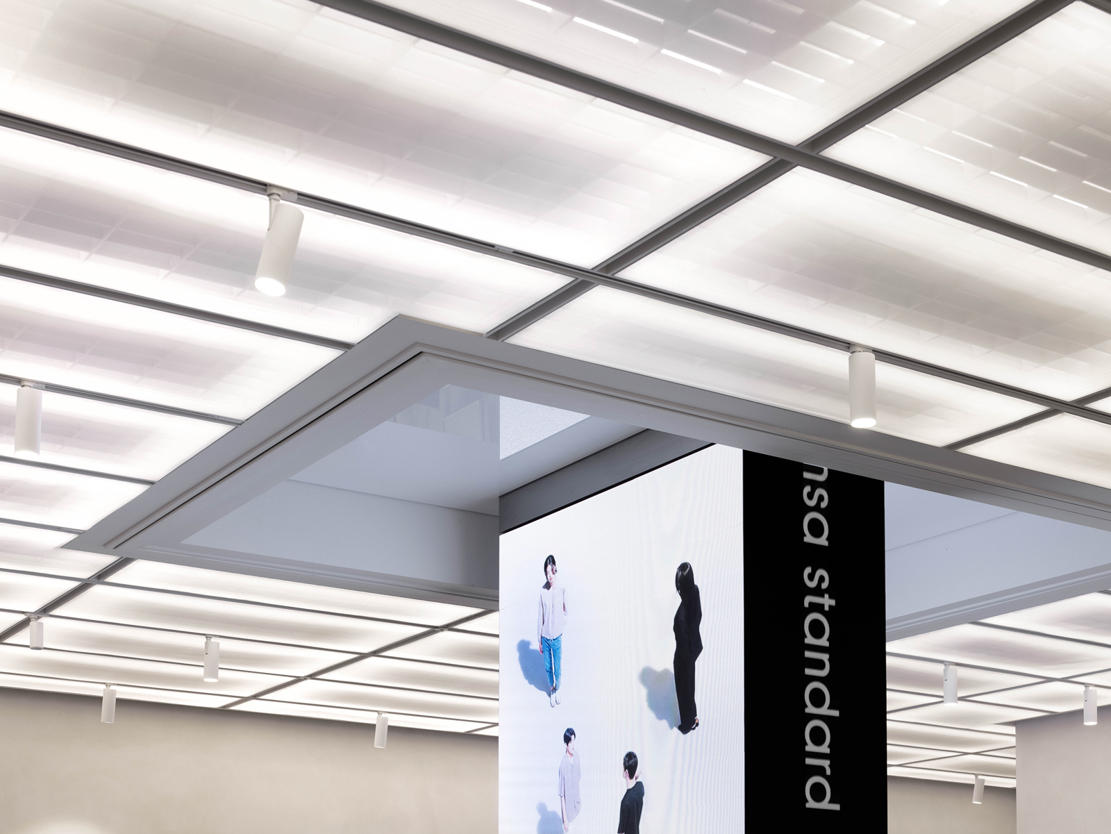 MUSINSA STANDARD HONGDAE | LABOTORY-15