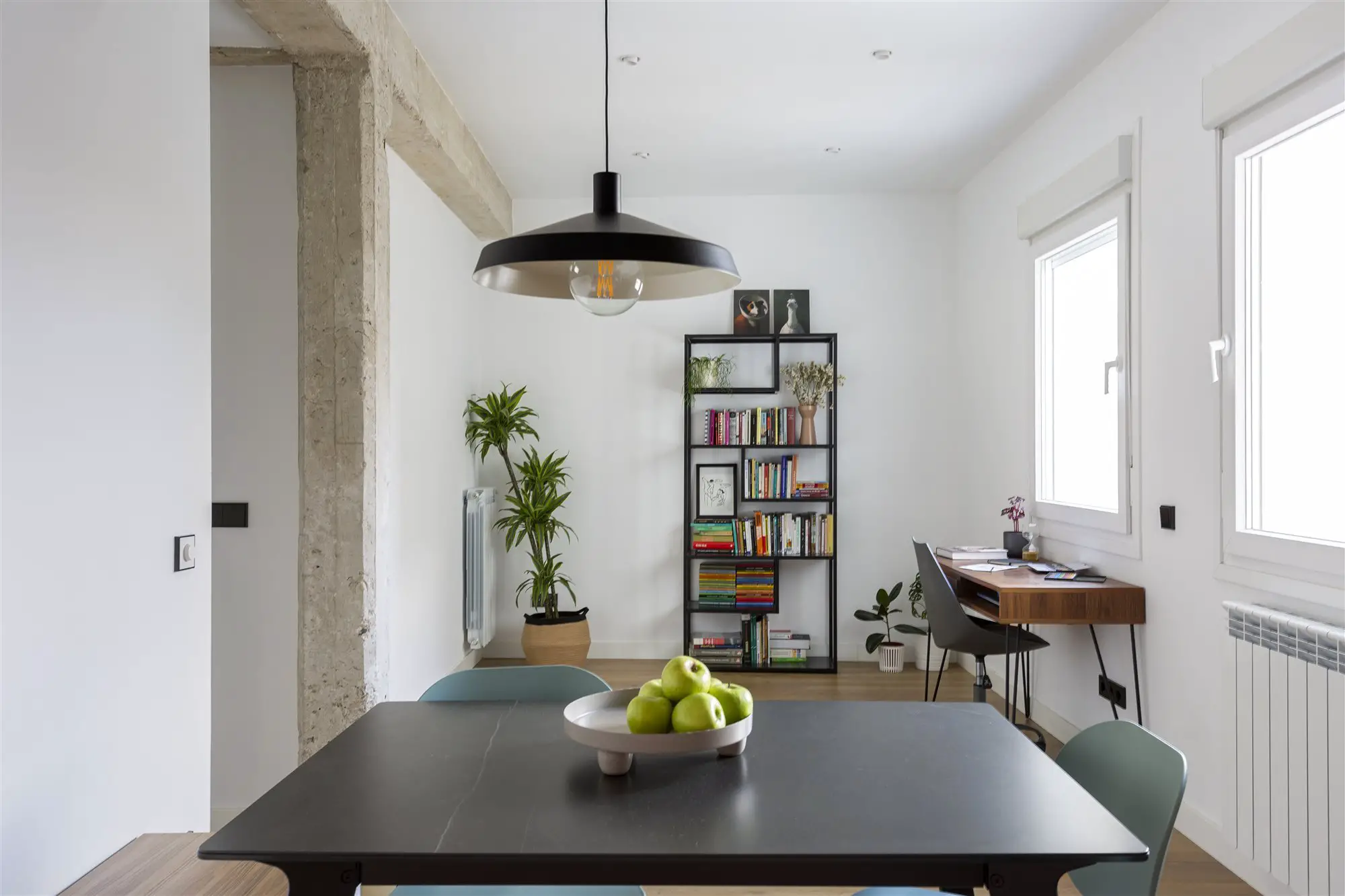 马德里 65m2 色彩缤纷的时尚公寓设计-6