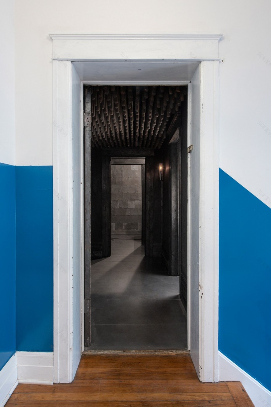 首发 | Anders Ruhwald:将废弃的底特律建筑改造成全黑装置-25