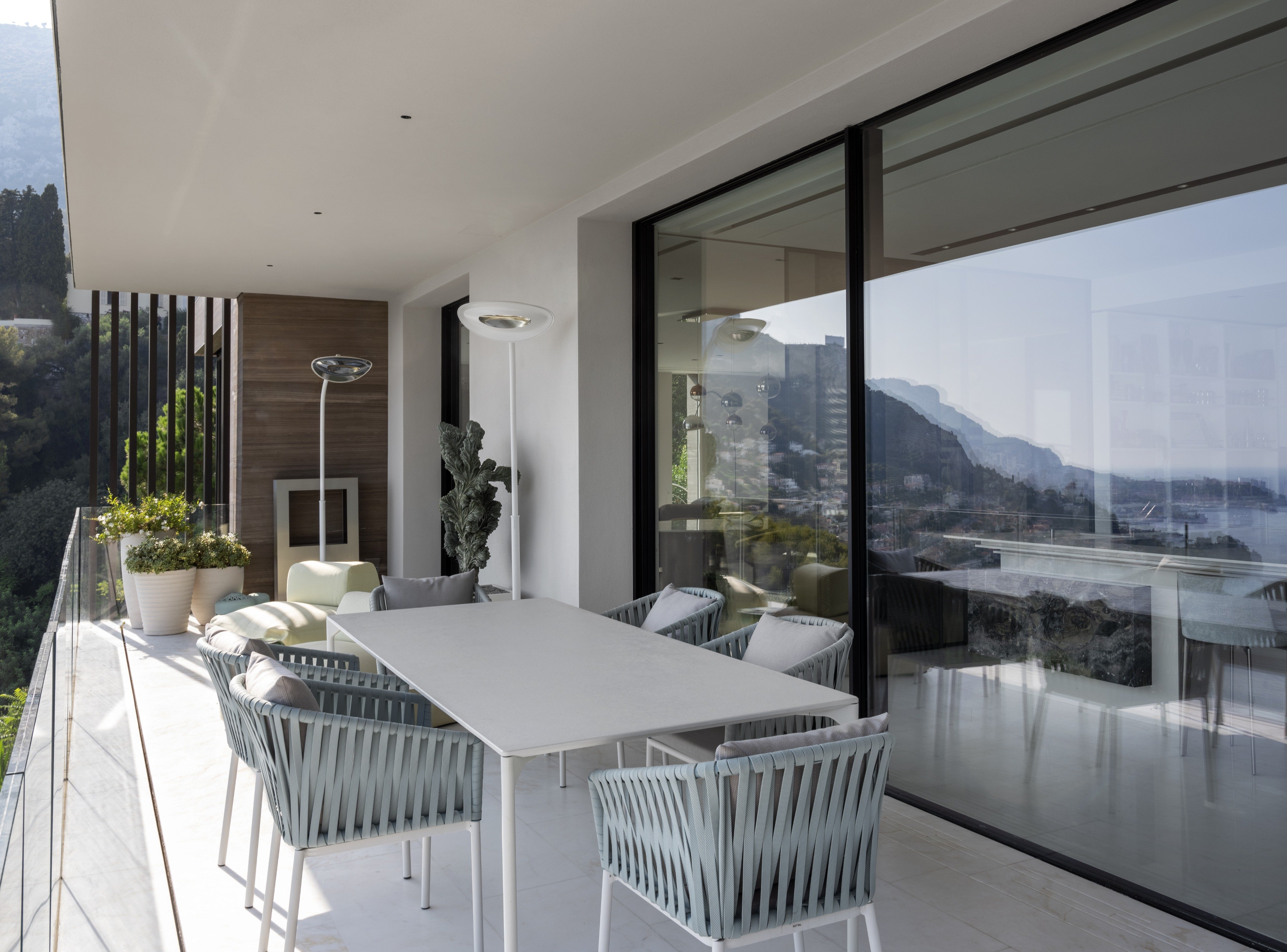 地中海风情 · 蒙特卡洛别墅 Villa Lea丨爱尔兰卡洛丨米兰 Massimo 和 Marco Donizelli 工作室-39