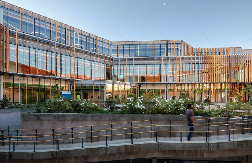 智利 Matta Sur 社区卫生中心丨智利圣地亚哥丨西班牙 Luis Vidal 建筑事务所-0