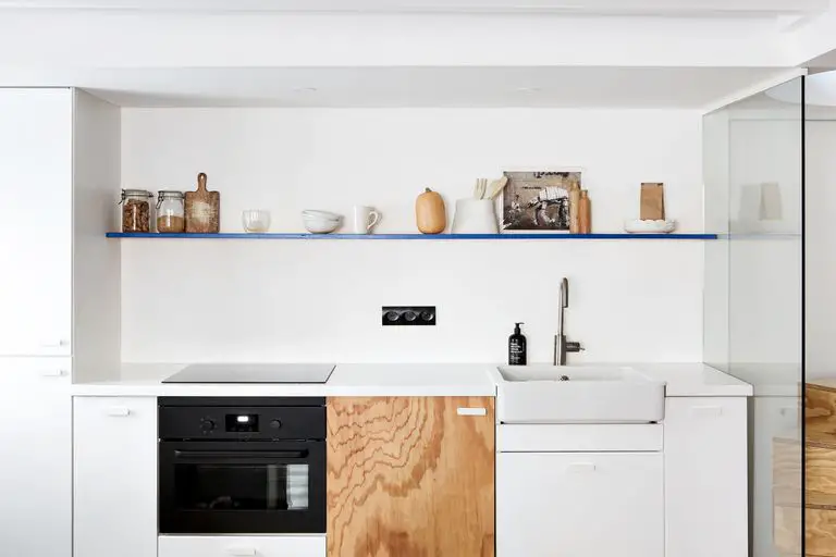 巴黎 50 平米极简双层公寓,蓝色调搭配惊艳设计-6