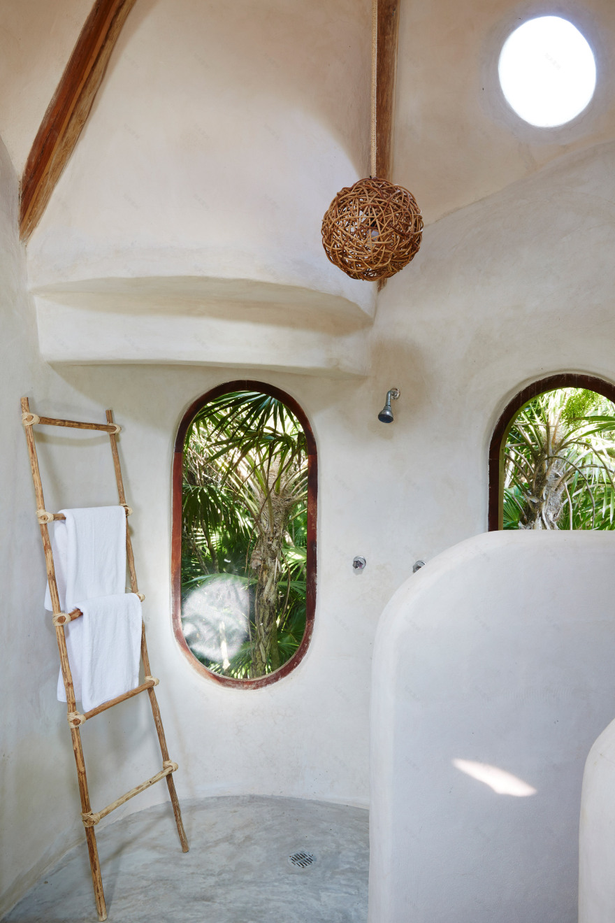Treehouse hotel room peeps above canopy of Mexico's tropical woodland-22