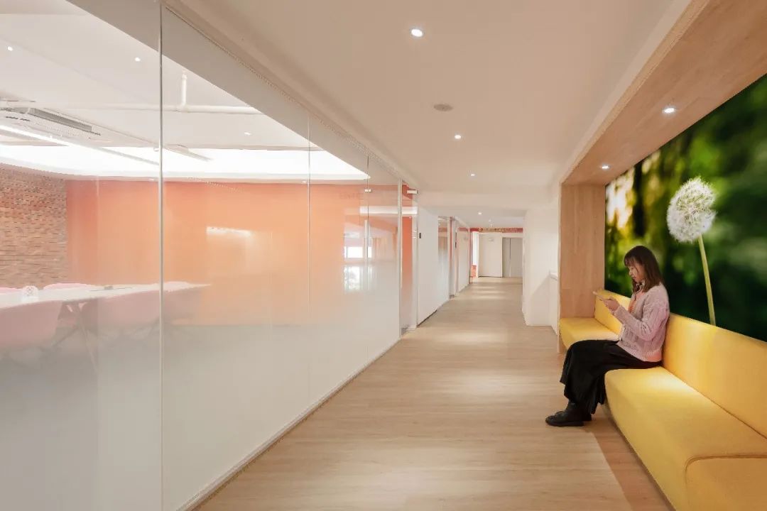 彩装色界 · 美源化妆品公司办公及研发总部丨ZITO.DESIGN-54