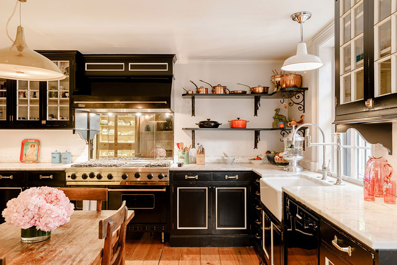 丽芙·泰勒纽约温婉小镇住宅，英伦风情与花的海洋-11