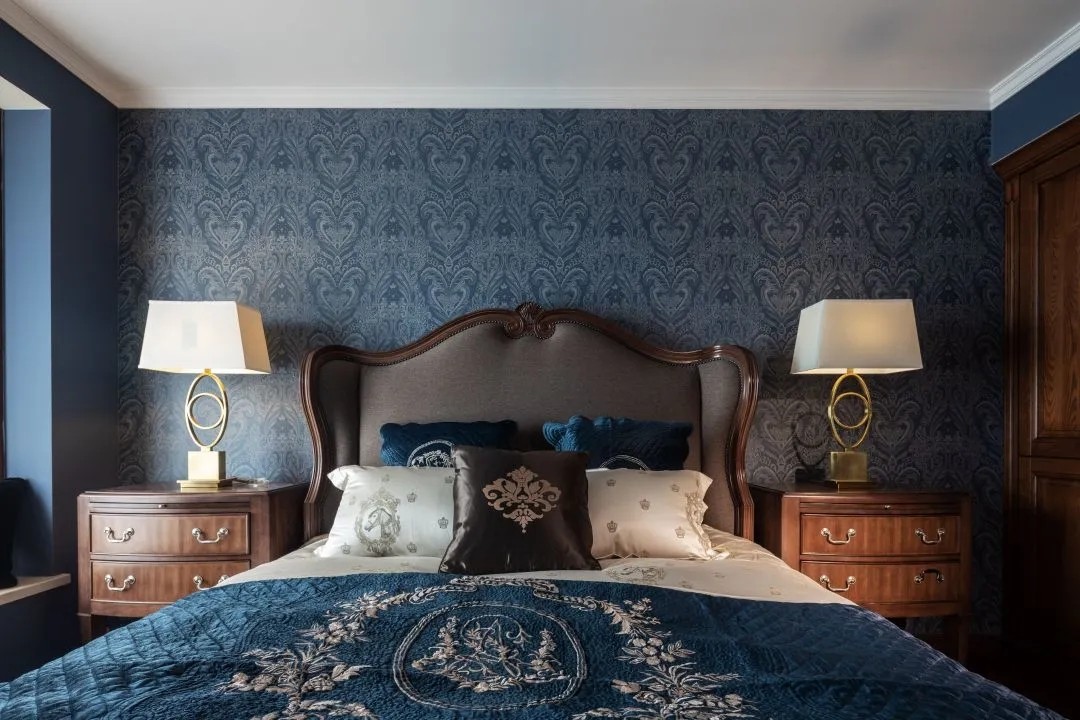 120㎡现代巴黎风情，色彩冲击与古典韵味的完美结合-10