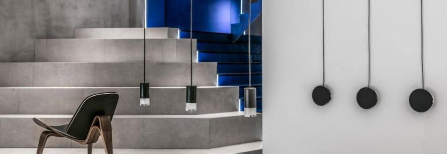 极简工业风办公室设计,打造高效与舒适空间-24