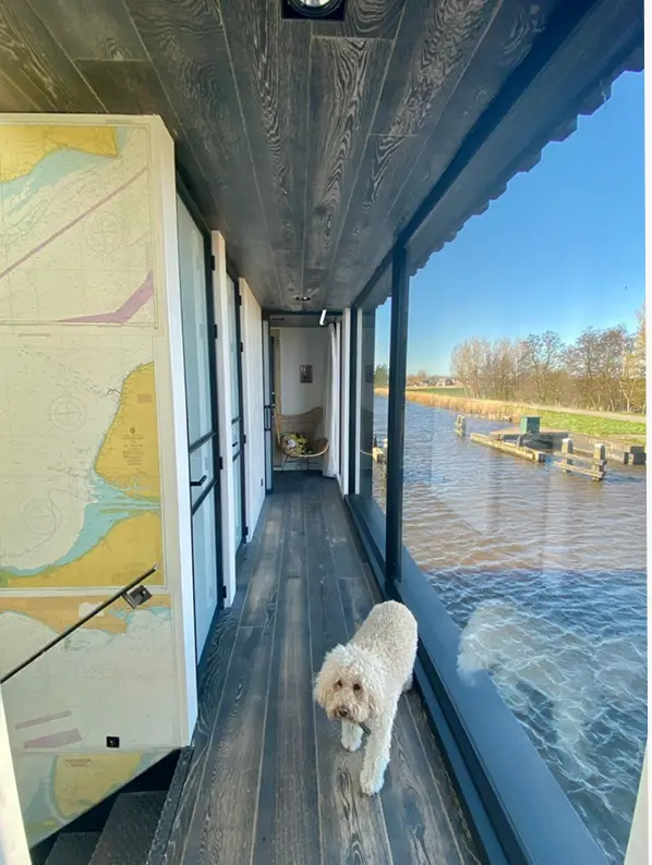 荷兰水上集装箱之家（Zwarte Zwaan）-18