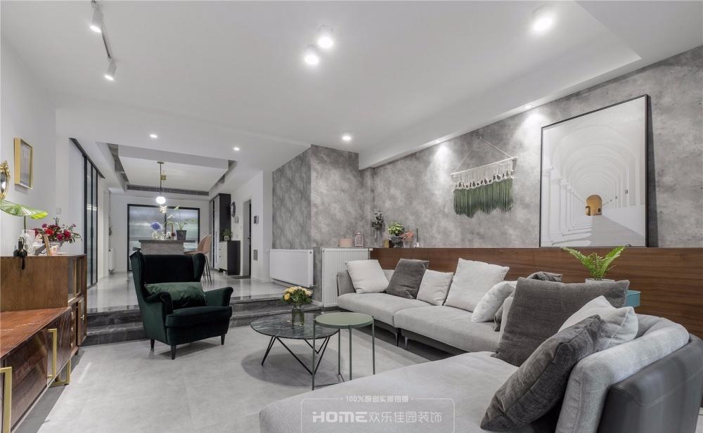 灰色调北欧风,打造花艺 90 后夫妇的诗意家居-12