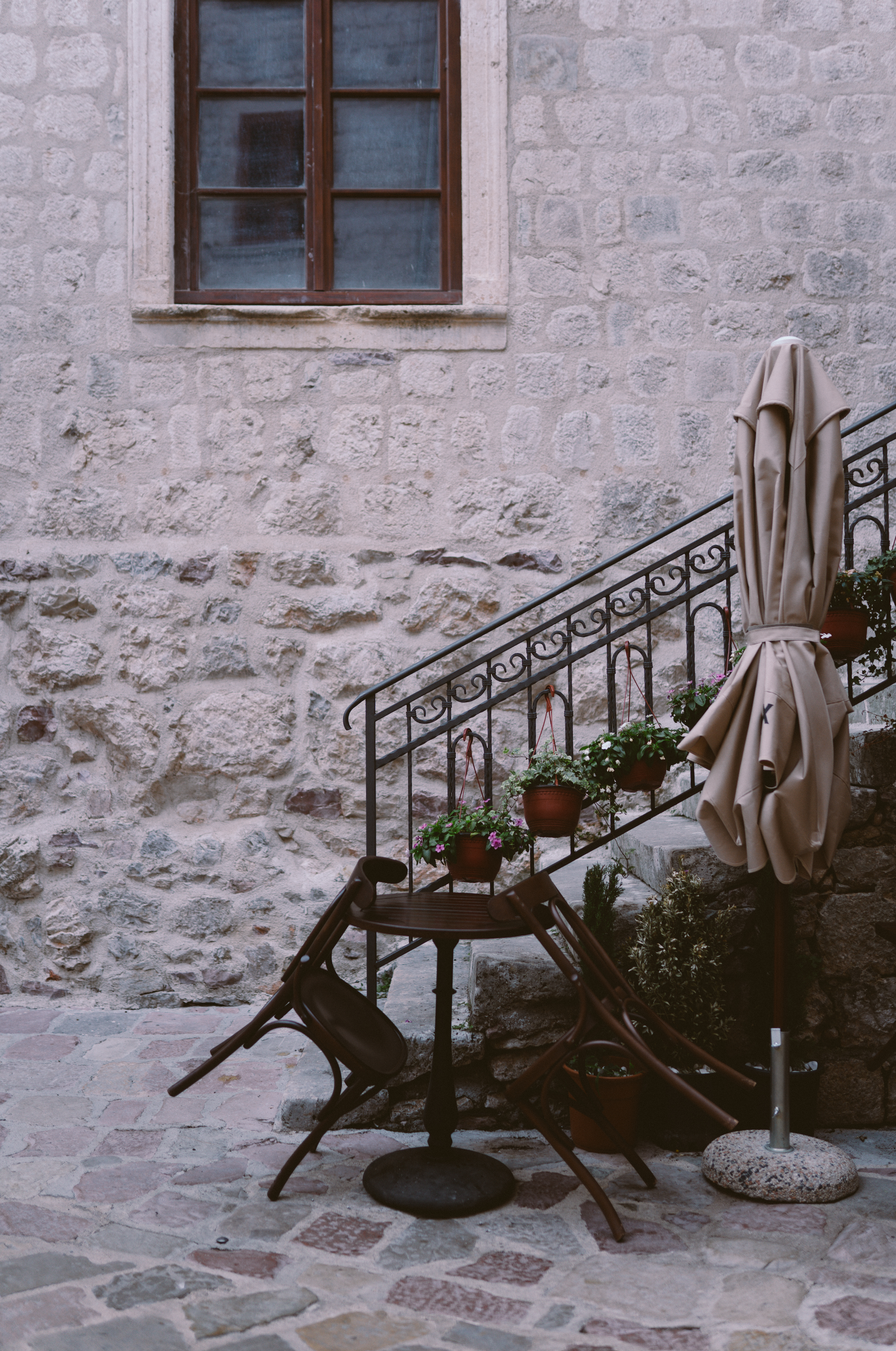 STREET PHOTOS IN MONTENEGRO-9