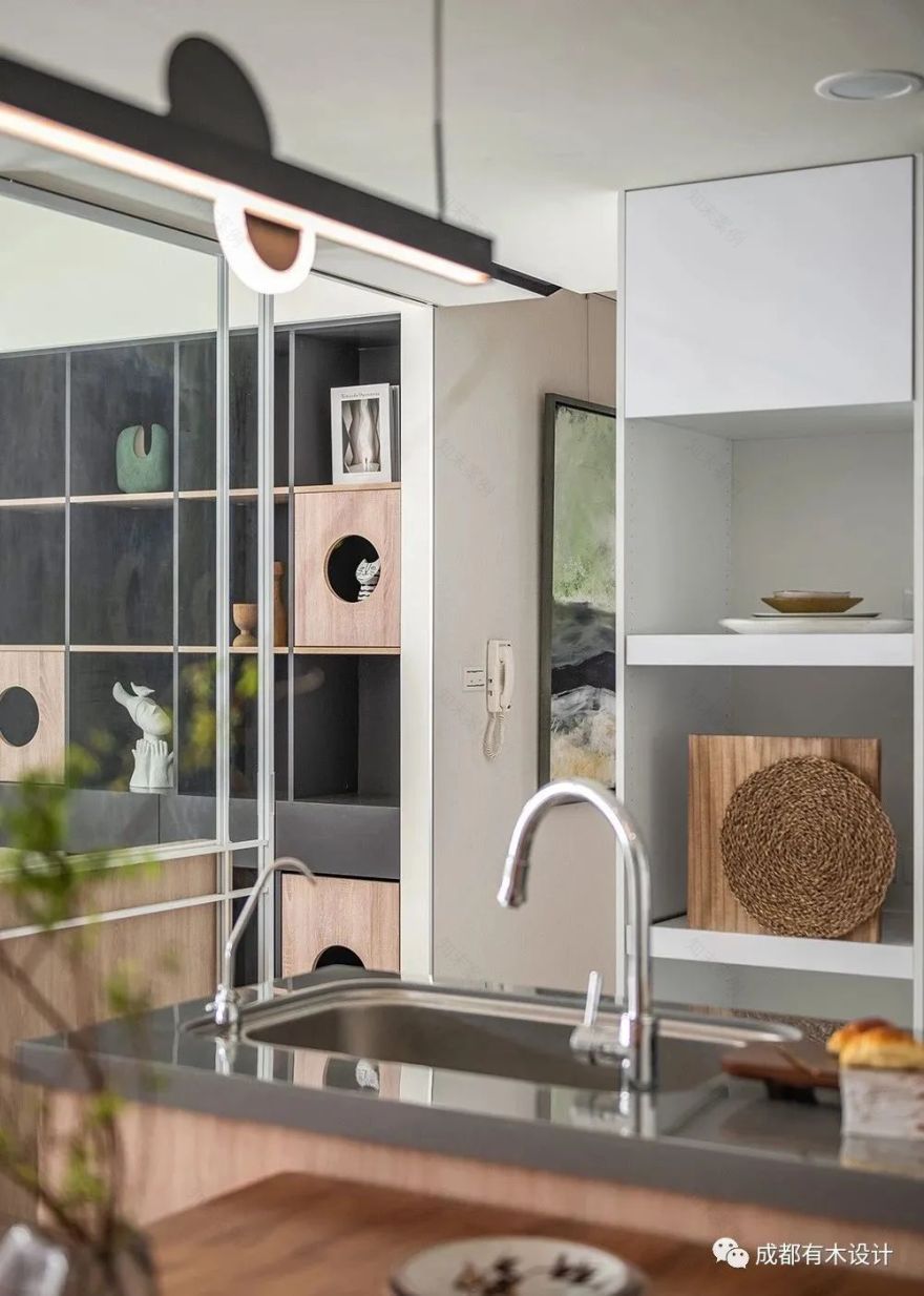 光与灰绿之间 · 简约新婚宅室内设计丨NOIICS-19