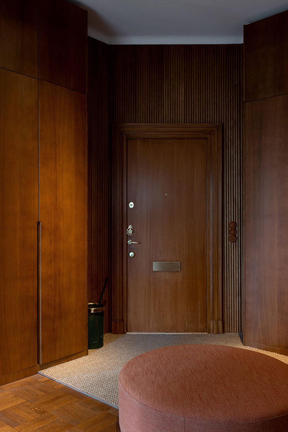 斯德哥尔摩优雅现代经典公寓设计-20