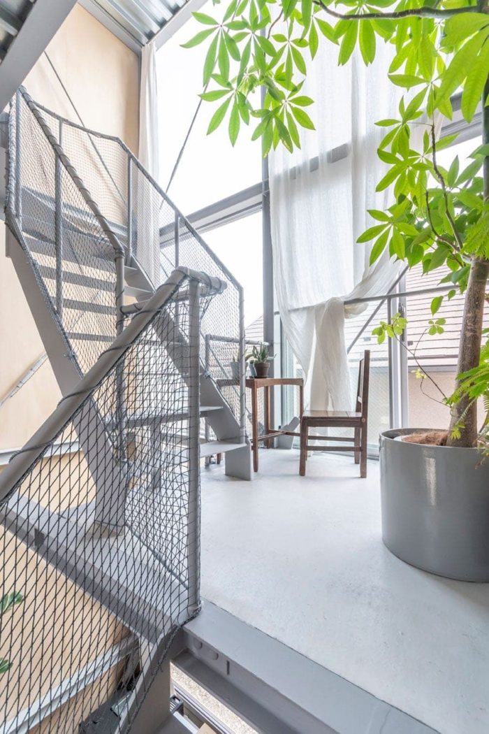 伸びやかに広がる３階建て空間さらなる面白さを見出すために、今も攻略中 | Architecture | 100%LiFE-3