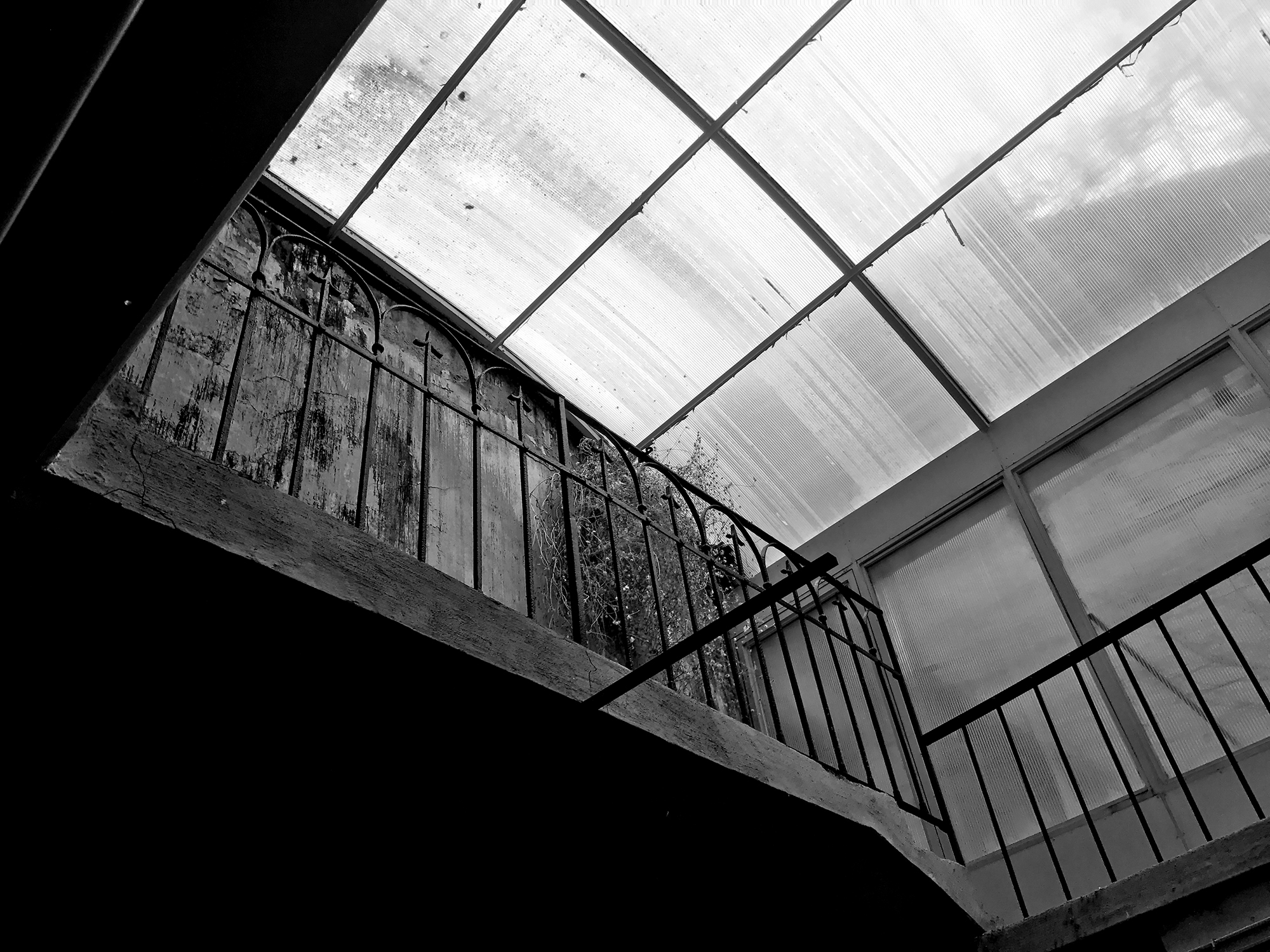 湖上小镇的旧印刷厂新生-49