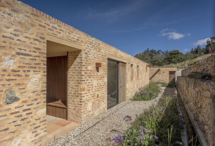 哥伦比亚房屋内部庭院设计-37