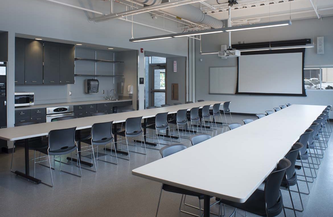 曼彻斯特市公共工程管理局行政大楼丨英国曼彻斯特丨Lavallee Brensinger Architects-4