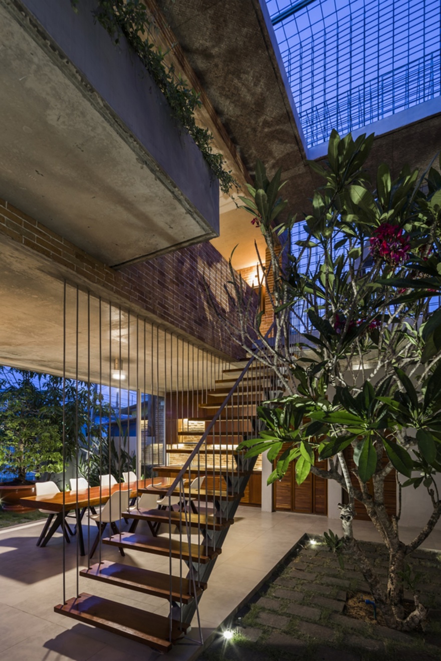 越南海滨别墅 | 充分利用自然光线与绿色元素的环保设计-3