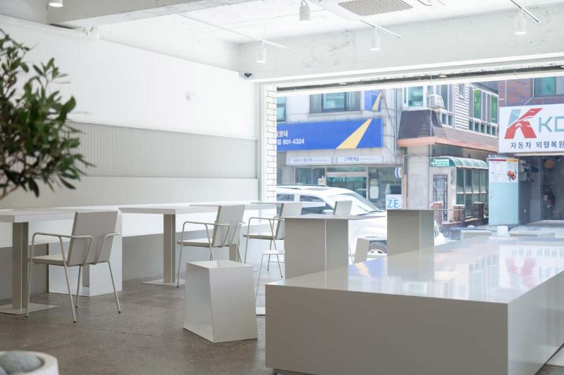 现代简约风 28 平米咖啡厅设计-6