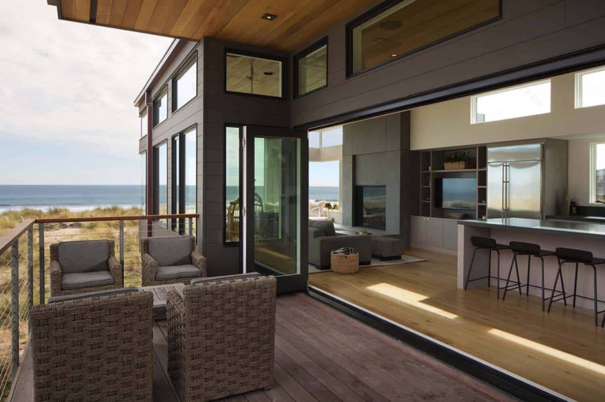 Seaside retreat celebrates indoor-outdoor living in Stinson Beach-8