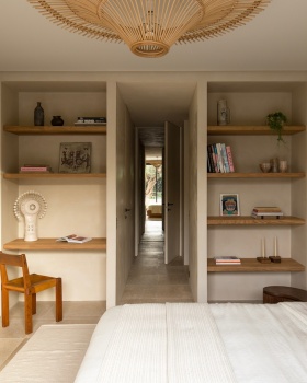 西班牙伊比萨岛居所 · Ibiza Pied à Terre丨法国 以色列建筑师兼设计师Emmanuelle Simon