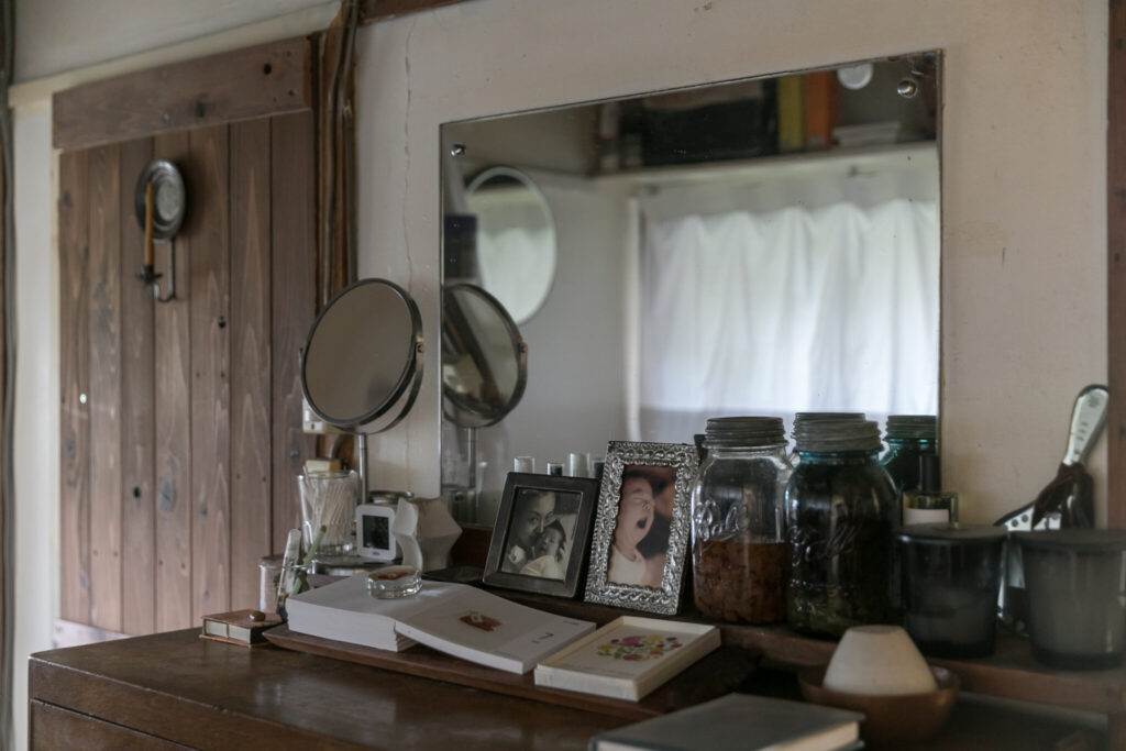 108段の先に建つ家鎌倉の古民家で手仕事を楽しむ | Style of Life | 100%LiFE-13