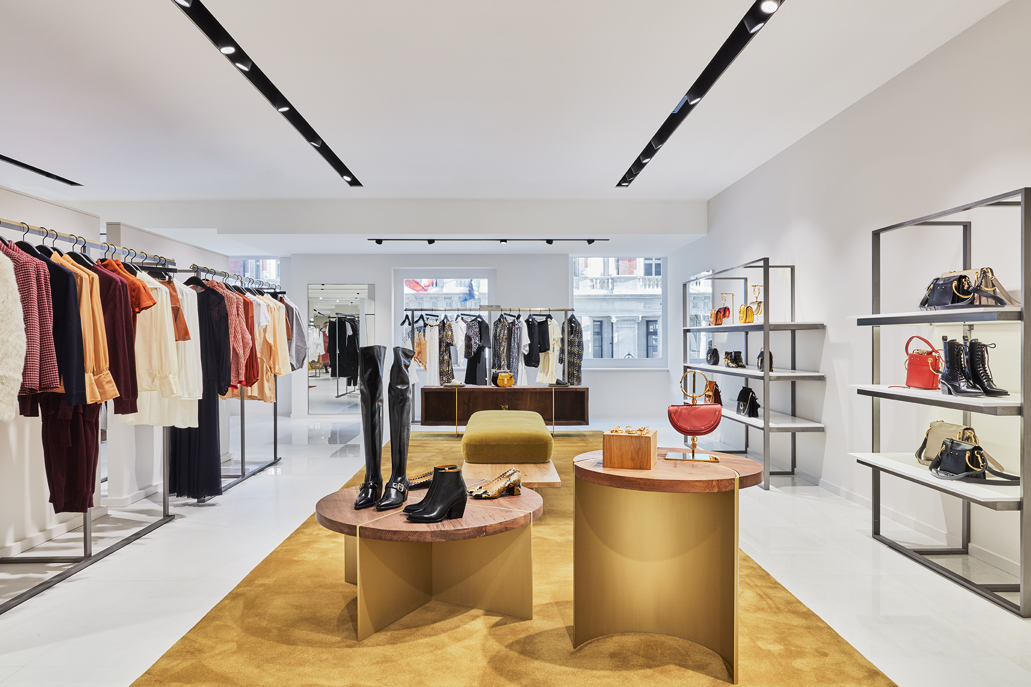 伦敦 Harvey Nichols 国际女性时装楼层新概念-11