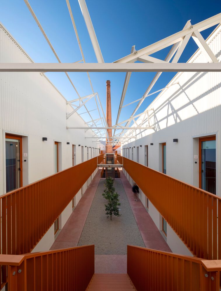 葡萄牙 António Granjo 混合用途综合建筑丨碎片-25