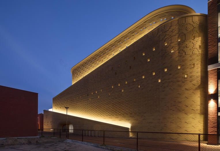 兹沃勒卡特沃尔德广场停车场丨荷兰兹沃勒丨L. van der Pol等团队-46