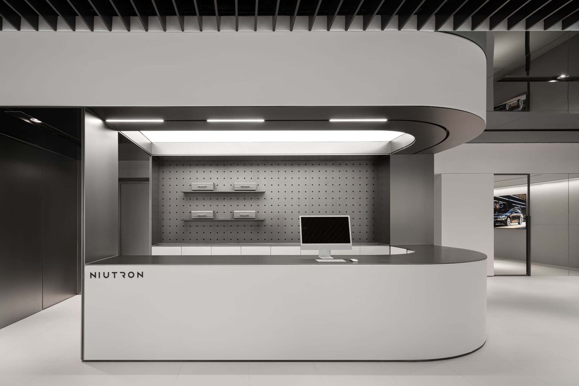 NIUTRON 自游家汽车展厅广州高德置地店丨中国广州丨北京大观建筑设计-7