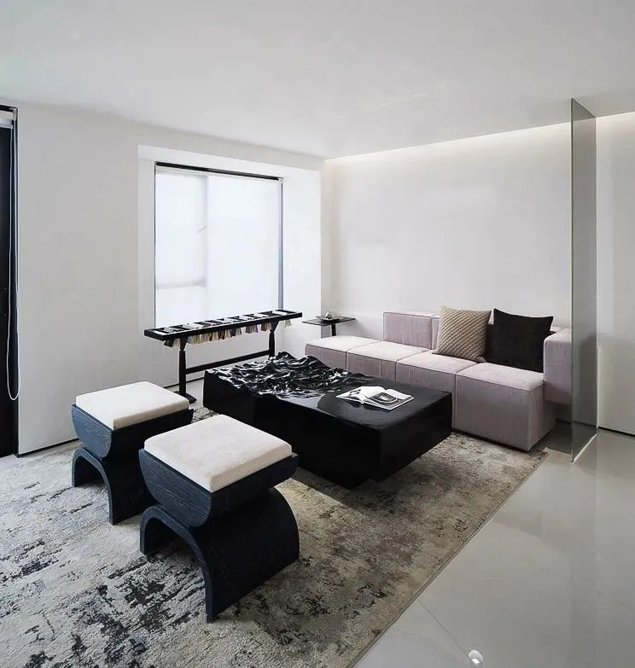 星河山海半岛顶层会所 | 黑与白的极简平衡之道-35