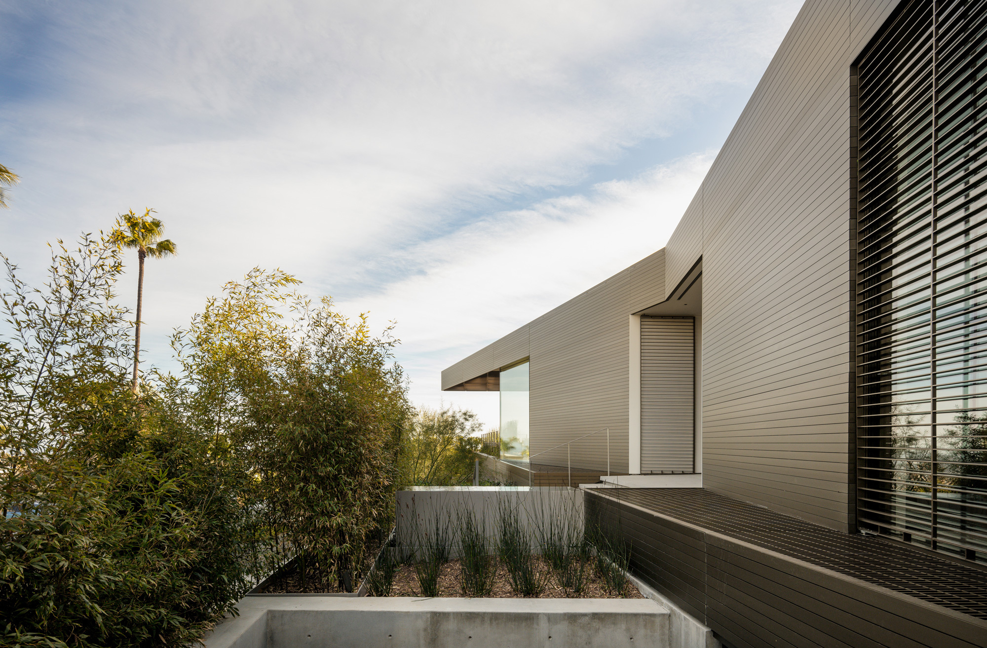 夜莺之翼 · 铜别墅的巧妙设计-24