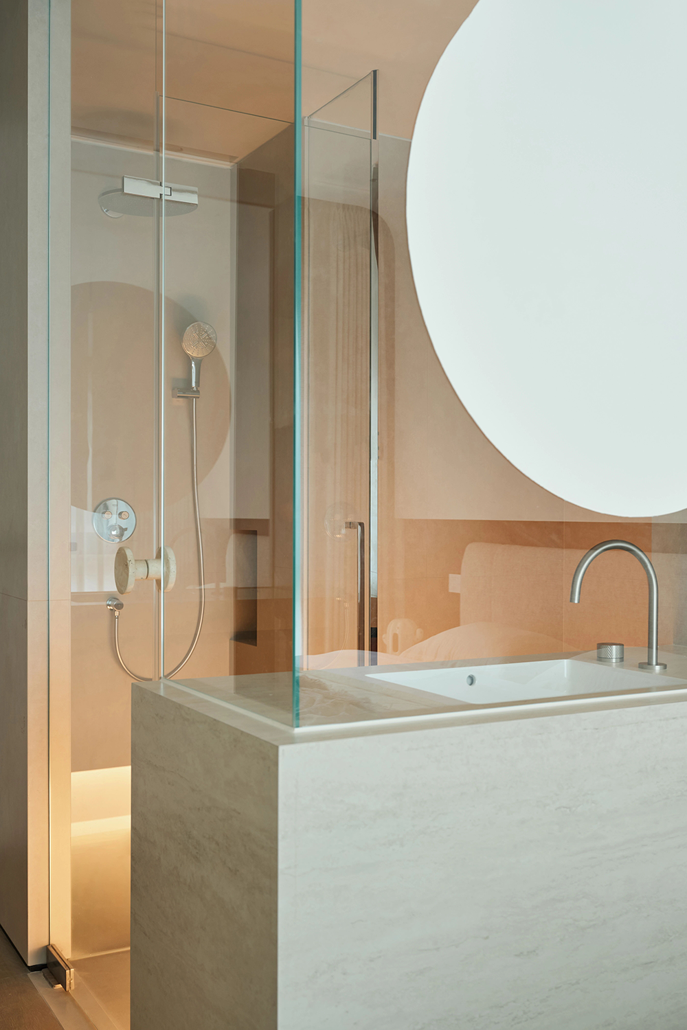 私宅丨400㎡诗意别墅：纯净如简，自然而然_20251021-47