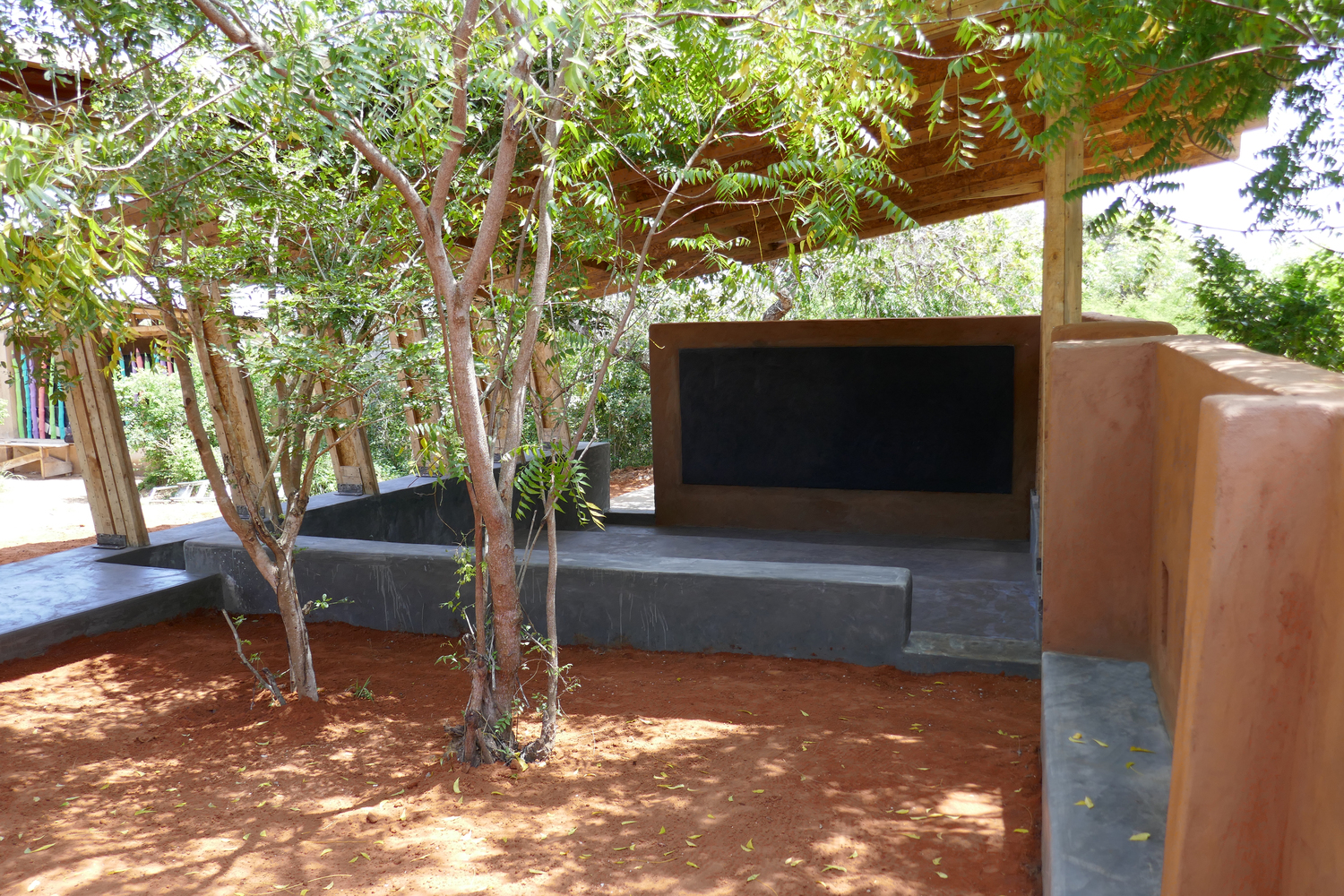 生态莫约教育中心教室与图书馆  稀缺与创意工作室-26