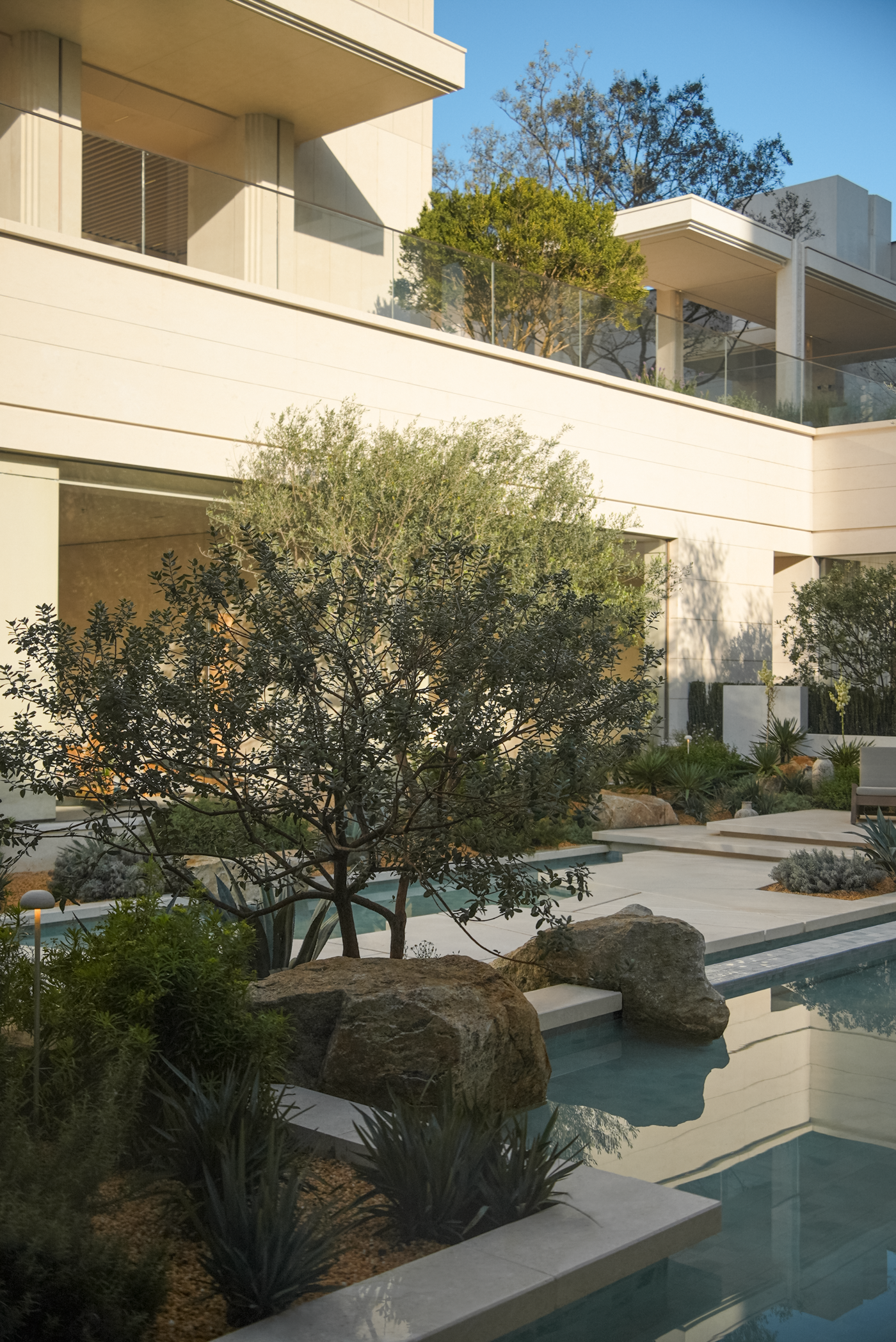 中天海威·璟逸丨中国杭州丨成都麦微景观建筑事务所等多家单位-102